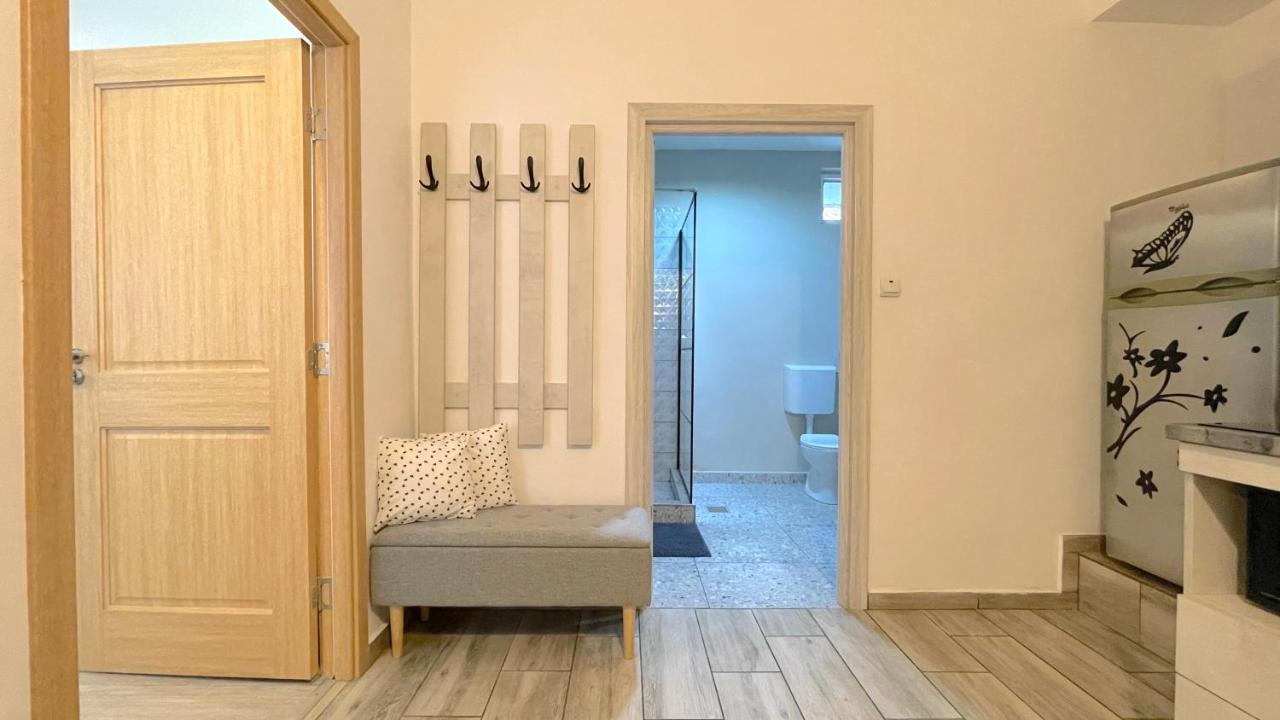 Evu Long Street Apartment Brasov Luaran gambar