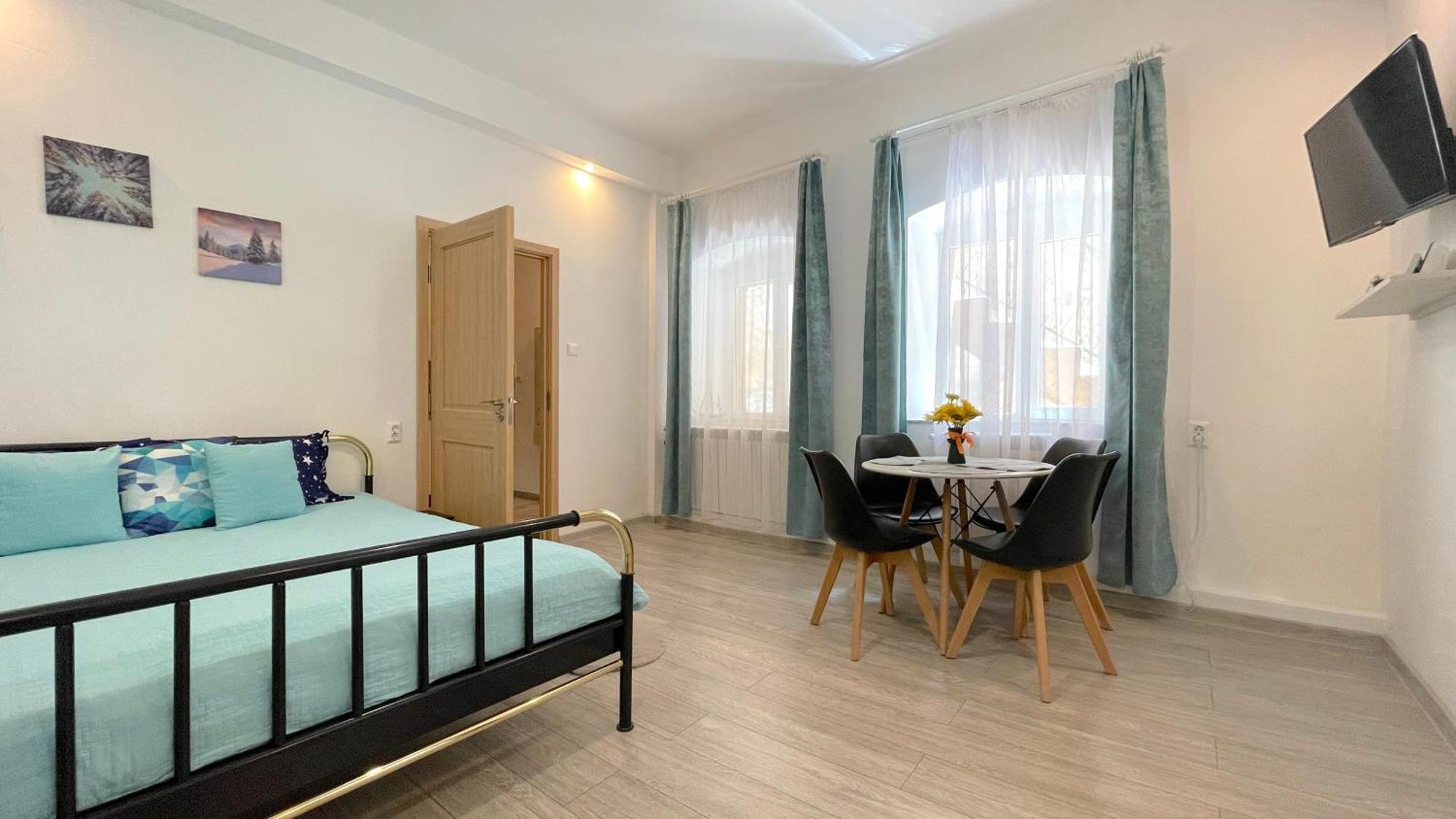 Evu Long Street Apartment Brasov Luaran gambar
