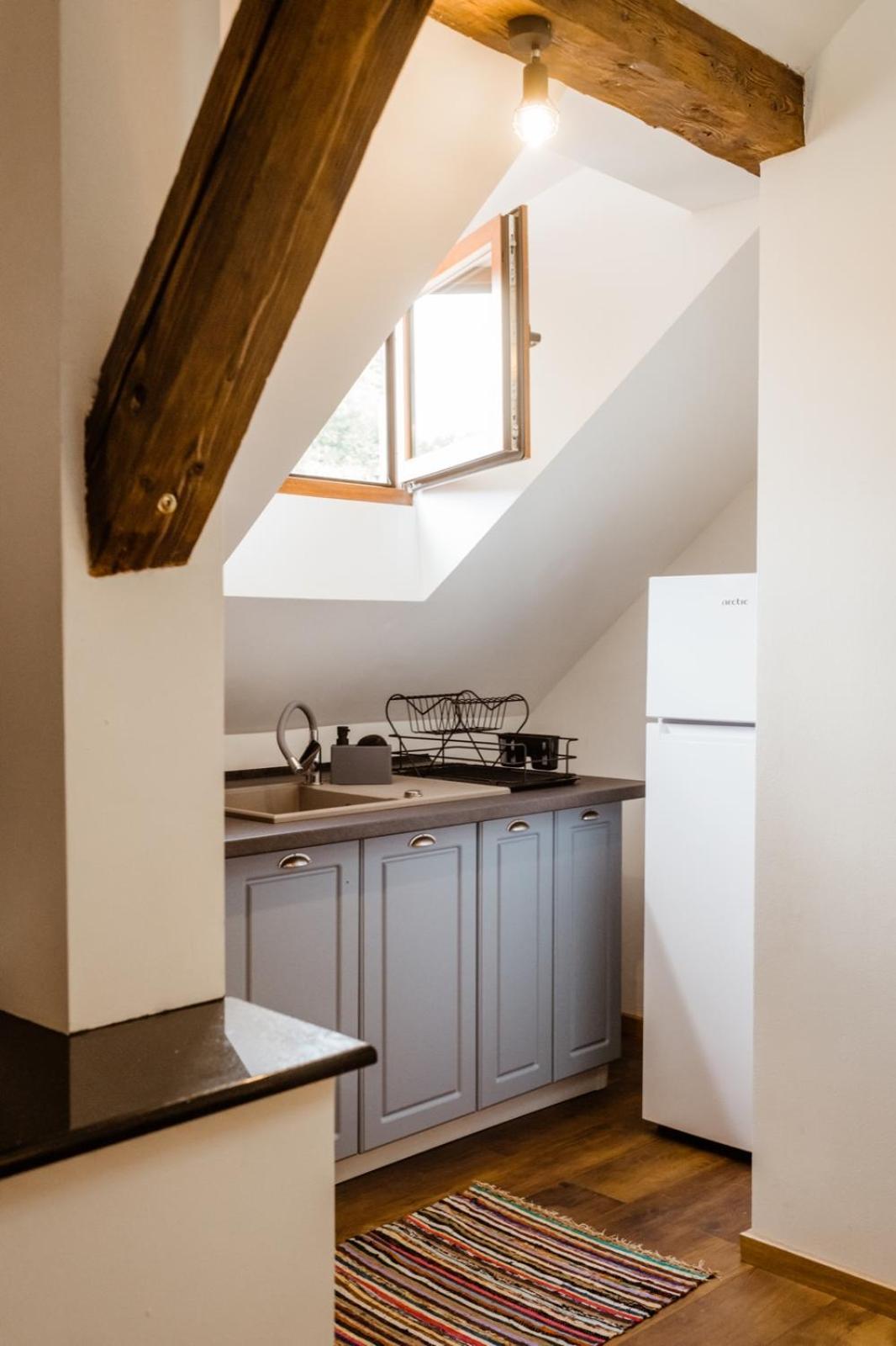 Evu Long Street Apartment Brasov Luaran gambar